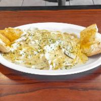 Chicken Alfredo Pasta · Fettuccine base pasta with a alfredo sauce.