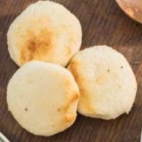 63. Orden De Arepas · Corn cake.