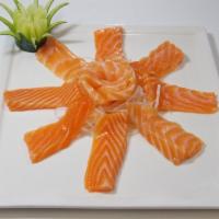 8 Pieces Salmon Sashimi · 