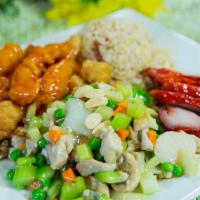 #4 Combo*BBQ*S/S CH*FR*SUBGUM CM · BBQ pork, sweet and sour chicken, chicken subgum chow mein and pork fried rice. We do not ta...