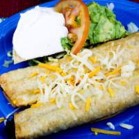 “Los Dos” Flautas Dinner · A la carte. 2 flautas with your choice of shredded beef or chicken wrapped in a flour tortil...