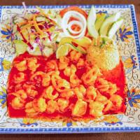 Camarones Al Mojo De Ajo · Shrimp and garlic.