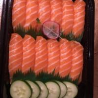 Salmon Sushi Lunch · 5 pieces salmon sushi and 1 spicy salmon roll.