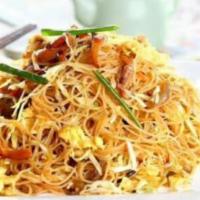 Meat Fried Vermicelli · Cooked in oil.