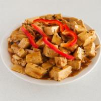Hunan Tofu · Firm tofu in brown sauce and black bean.