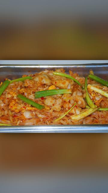 Chicken Pad Thai · Stir fried big flat noodle with chicken ,cabbage in Thai style.