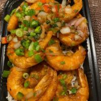 MAggi Shrimp · 10 Pieces of jumbo shrimp with head