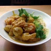 76. Curry Seafood Ramen 咖喱海鮮拉麵 · Batter coated fresh seafood fried til golden on flavorful curry soup ramen noodle.