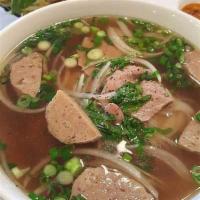 Pho Tai, Bo Vien · Rice noodle, beef broth, sliced beef and beef meatball