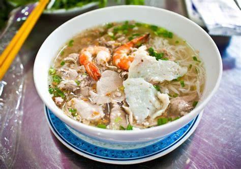Hu Tiu Thap Cam Soup · Rice noodles with shrimp, chicken and BBQ pork in flavourful chicken broth. Gluten free.