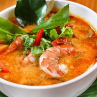 THAI Sour SOUP SEAFOOD COMBO · Canh chau Thai lan.