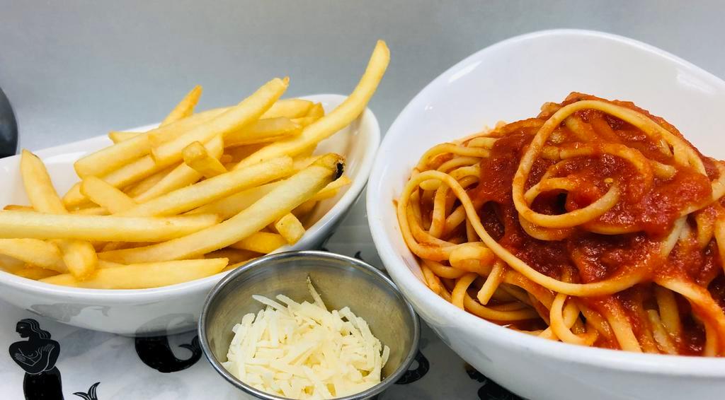 Pasta · with fries

choose butter or red sauce