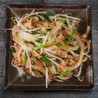 Buta Moyasi Itame · Stir-fried pork belly, mung bean  sprouts, chives, onions, and scallions, seasoned with hous...