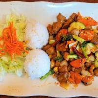 H7. Kungpao Chicken Special · Marinated chicken stir-fried with various vegetables and peanuts with homemade spicy sauce.