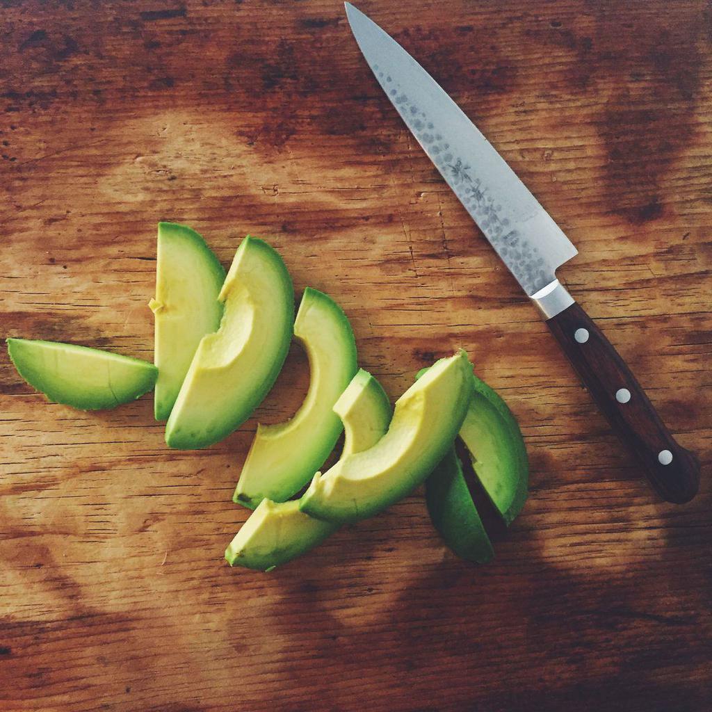 1/2 Avocado · Sliced avocado.