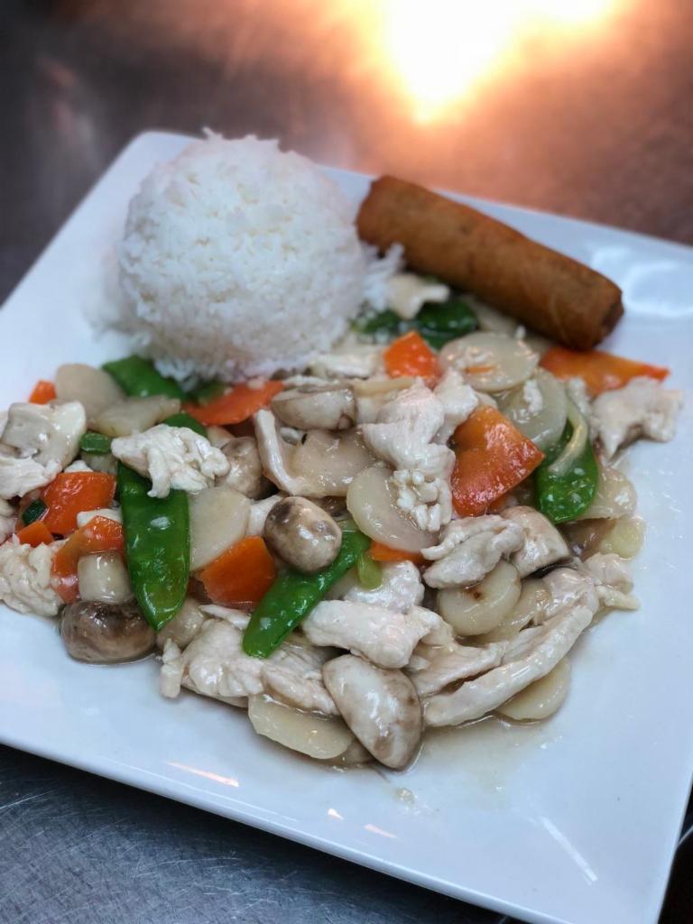 Moo Goo Gai Pan · Snow peas, mushrooms, water chestnuts and carrots stir-fried in a white sauce.