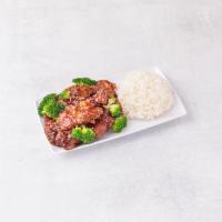 H4. General Tso' Chicken · Tender chunk of boneless chicken cooked with general tso's sauce. Hot and spicy.