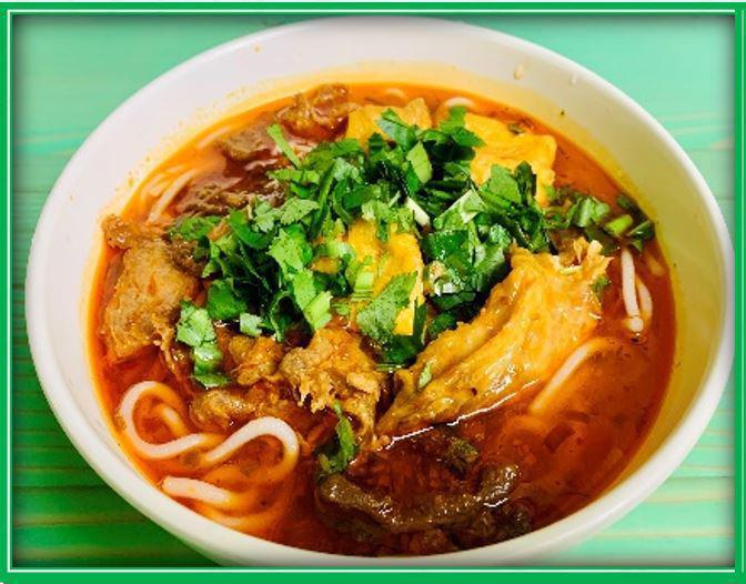 E3. Hue Spicy Noodle (Bún Huế) · Rice noodles, vegan beef, tofu, bean sprouts, basil, cabbage, chili oil... (Gluten Free Option)
