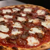 New Yorker Pizza · Awesome Pie! Fresh ground tomatoes sauce, pepperoni, sliced sweet Italian sausage and fresh ...