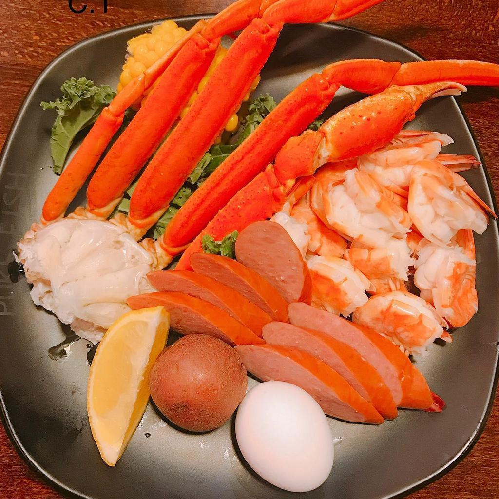 Seafood & Crab Boil - Combo 1 · 1/2 LB Snow Crab Legs
1/2 LB Shrimp (Headless)
1/2 LB Sausauges
+ Softboiled Egg, Corn on the Cob, & Baked Potatoes
+ Your Choice of Sauce & Spice Level