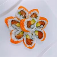 Salmon Lover Roll · In: salmon and avocado. Top: salmon.