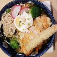 D2. Nabeyaki Udon Soup · Chicken, egg, crabmeat cake, vegetable and shrimp tempura with clear soup.