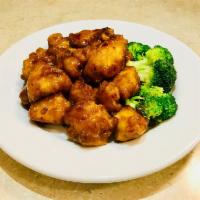 P15. General Tso's Chicken · Served with broccoli in the chef's special spicy sauce. Severed with a choice of rice.