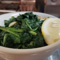 Sauteed spinach with garlic and EVOO · 