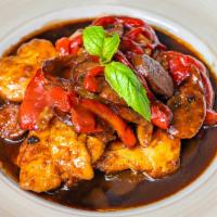 Etna · Chicken breast, Italian sausage, hot cherry peppers, sweet peppers, balsamic reduction sauce,