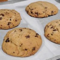 2 Chocolate Chip Cookies · 2 Chocolate Chip Cookies