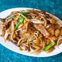 Beef Chow Fun · Served with bean sprouts. 