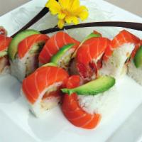 Energy Roll · Salmon, soy paper, spicy tuna, shrimp tempura, avocado and cucumber.