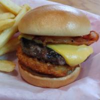 Western Bacon Cheese Slider · Mini cheeseburger with bacon, BBQ sauce and onion ring