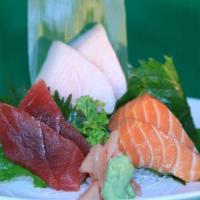 Sashimi · Raw. 6 pieces of sliced fresh fish.