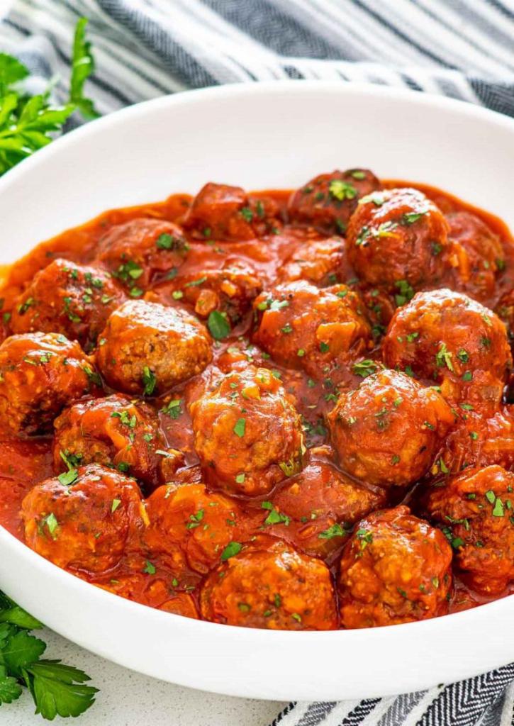 Meatballs · In red sauce
