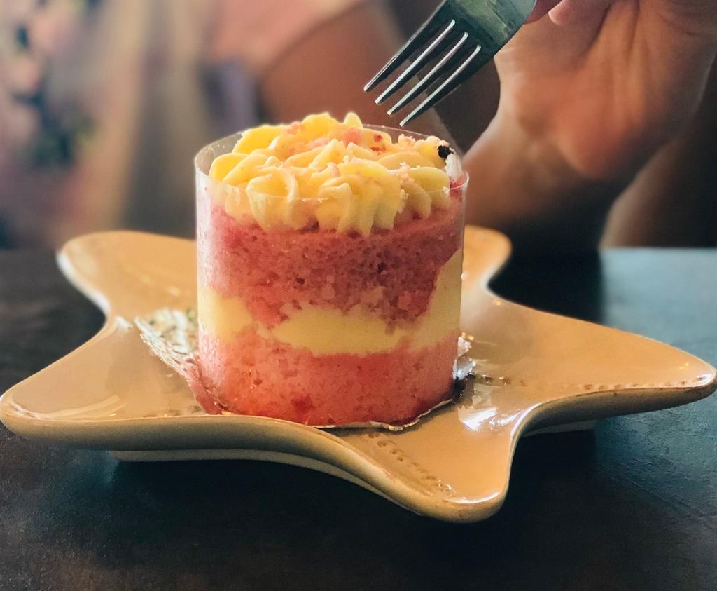 Strawberry Mini Cake · 