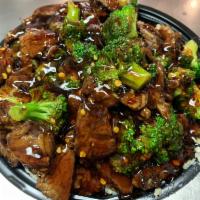 Spicy Broccoli Bowl · Your choice of chicken or steak, wok'd with broccoli, garlic, and our signature spicy teriya...