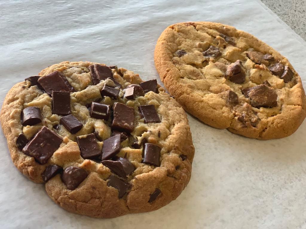 Sumo Cookie · Try our irresistible triple chocolate chip cookie packed with real Hershey's Kisses or peanut butter cookie made with Reese's chunks!