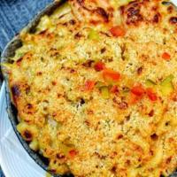 Mac & Cheese · Macaroni with melted cheese