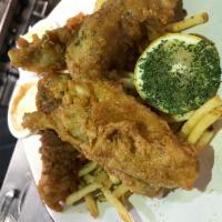 Fish N’ Chips · battered wild-caught cod, matchstick fries,
coleslaw, chipotle tartar sauce