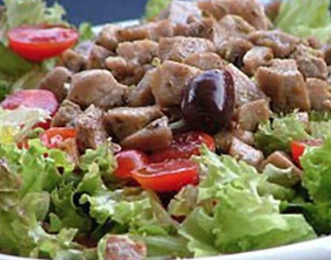 Dolce Vita Salad · Lettuce, Cotto ham, olives, tomato, mozzarella. Served with bread.