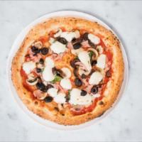 Forest Pizza · Italian tomato sauce, fresh mozzarella, basil, rosemary ham, mushrooms and black olives.