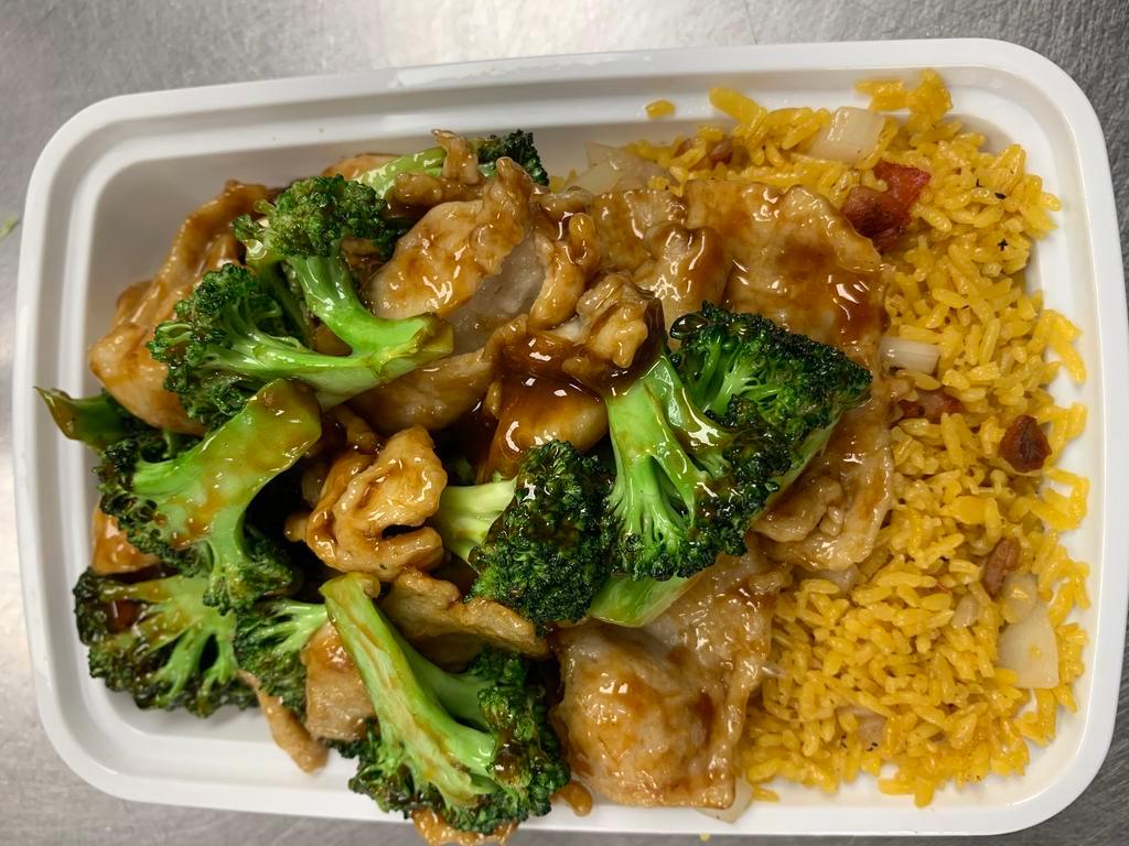C7. Chicken with Broccoli Combination Platter · Served with choice of rice and side.