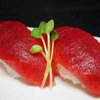 Tuna Sushi · Maguro.