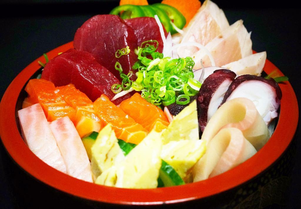 Chirashi · Assorted fish on sushi rice bowl.