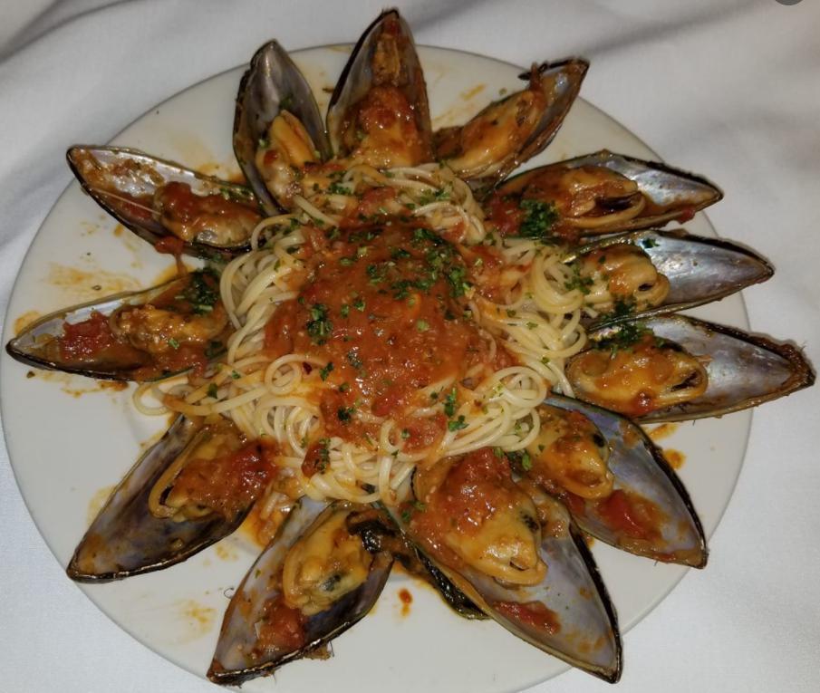 La Piccola Casa · Pasta · Seafood · Salads · Italian