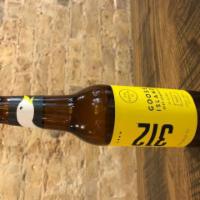 Goose 312  · 312 Urban Wheat Ale. Inspired by the city of Chicago and densely populated with flavor, 312'...
