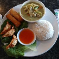 LS05 Green Curry Combo Platter คอมโบแกงเขียวหวาน · Green Curry paste, Coconut Milk, Bamboo Shoots, Green Beans, Zucchini, Eggplant, Red and Gre...