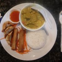 LS10 Yellow Curry Combo Platter แกงเหลืองจานคอมโบ · Yellow Curry paste, Potato, Pineapple, Carrot, and Onion, Rice, 2 Egg Rolls, and 3 Pot Stick...