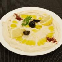 Hummus Plate · Served with bread.